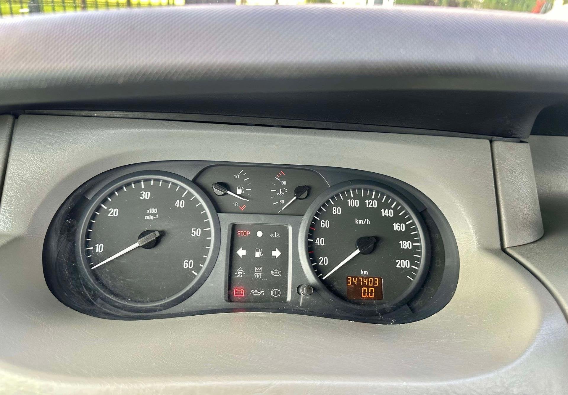 Opel Vivaro 1.9 CDTI L1H1 DubCab SLOOP!, Auto's, Voorwielaandrijving, 1780 kg, Gebruikt, 4 cilinders