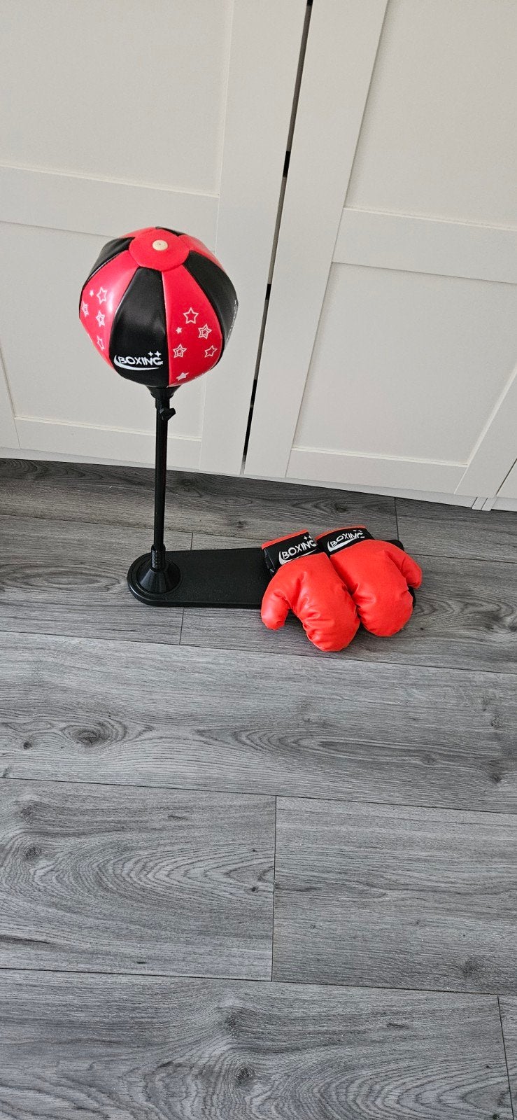 Boksbal met handschoenen voor kinderen, Sport en Fitness, Ophalen, Zo goed als nieuw, Boksbal