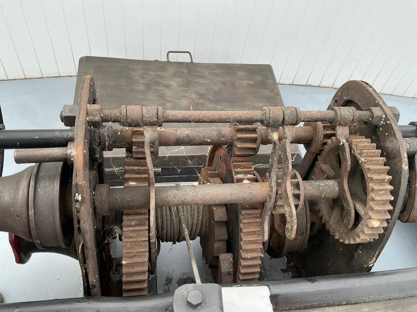 Anker lier, Ophalen, Ankeren en Afmeren, Zeilboot of Motorboot