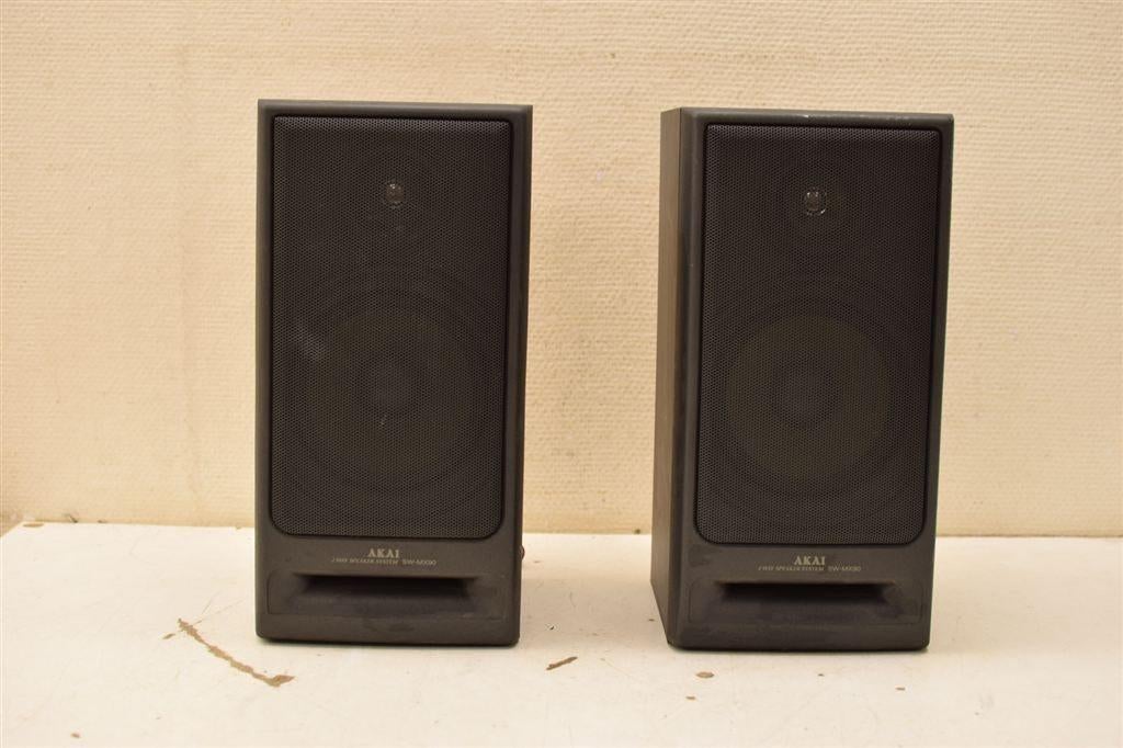 2 Stuks Akai Luidsprekers 46391, Overige merken, Gebruikt, Ophalen of Verzenden, 120 watt of meer