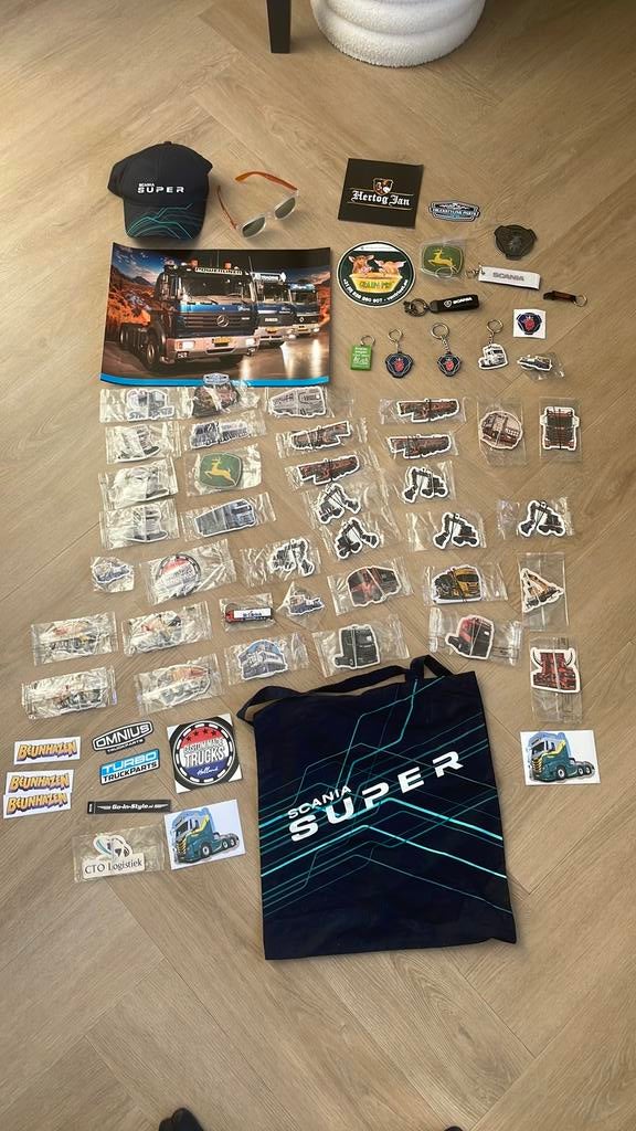 Grote verzameling vrachtwagen merchandise en stickers, Ophalen of Verzenden, Nieuw