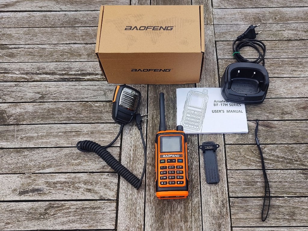 Baofeng UV-17 Pro portofoon met airband rx., Ophalen, 5 tot 15 km, Zo goed als nieuw, Portofoon of Walkie-talkie
