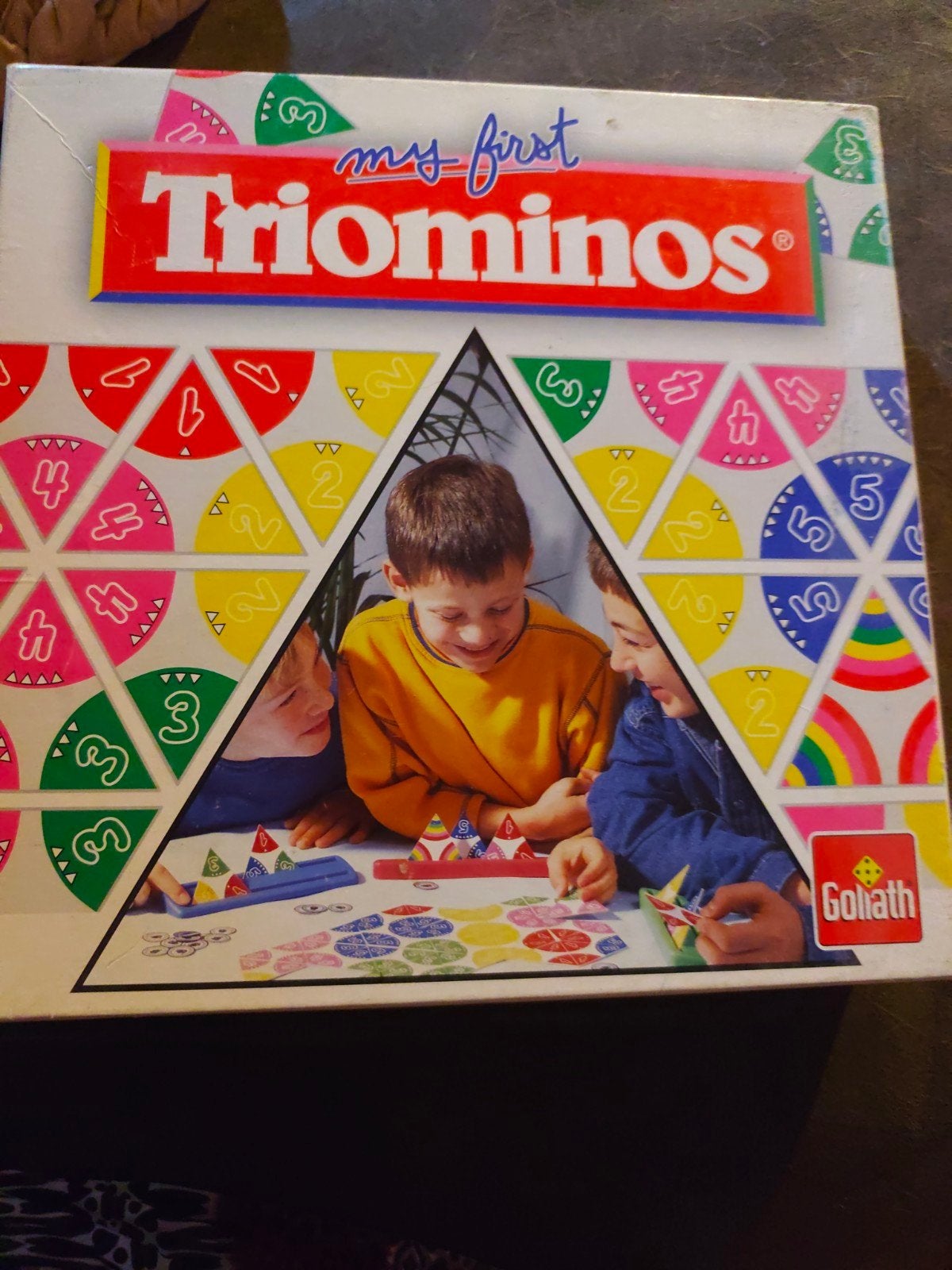 Triominos Junior - Compleet spel (excl. spelregels), Drie of vier spelers, Ophalen of Verzenden, Gebruikt, Goliath