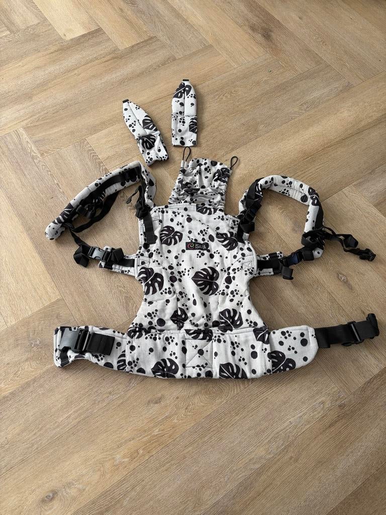 ISARA draagzak - Ergonomisch en comfortabel, Zo goed als nieuw, Buik, Rug of Zij, Draagzak, Ophalen