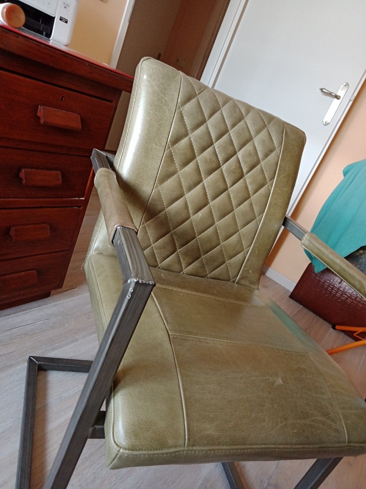 eetkamer stoelen leer 2stuks, Ophalen, Minder dan 75 cm, Zo goed als nieuw, Industriële