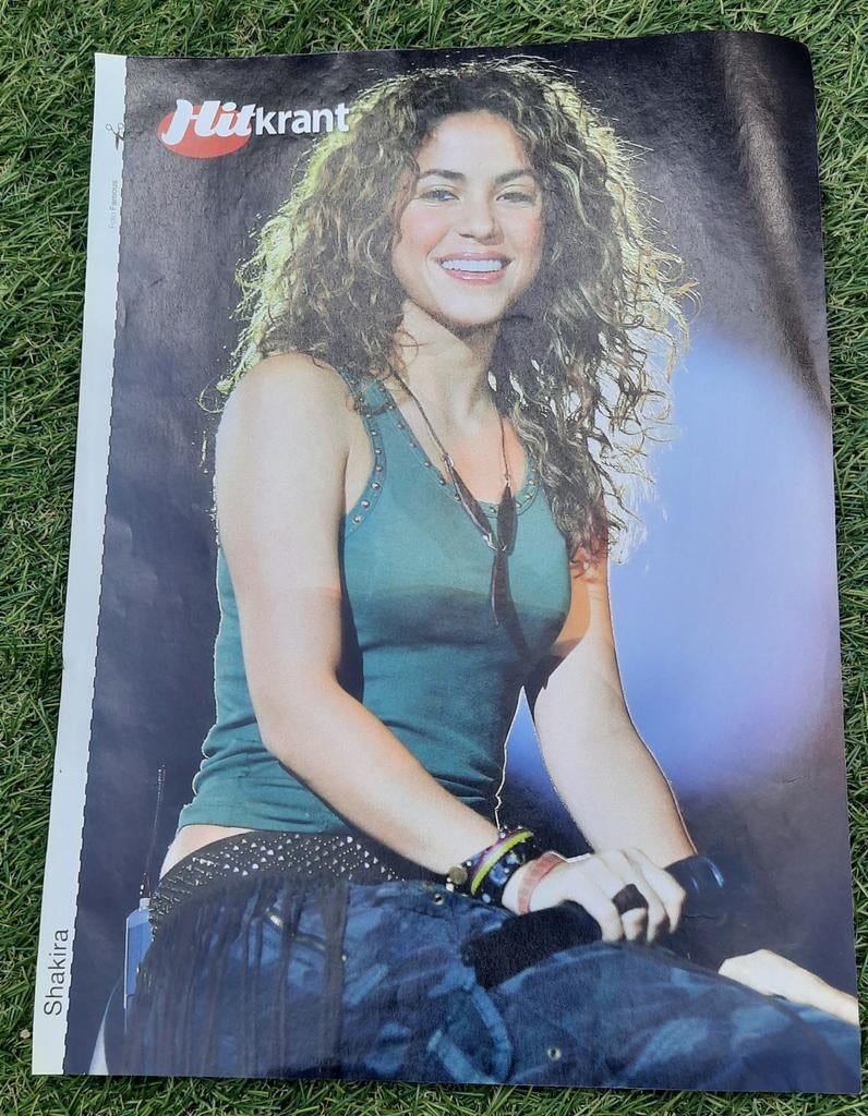 Poster A4 Hitkrant 2007 Shakira, A4 of kleiner, Ophalen of Verzenden, Muziek, Rechthoekig Staand
