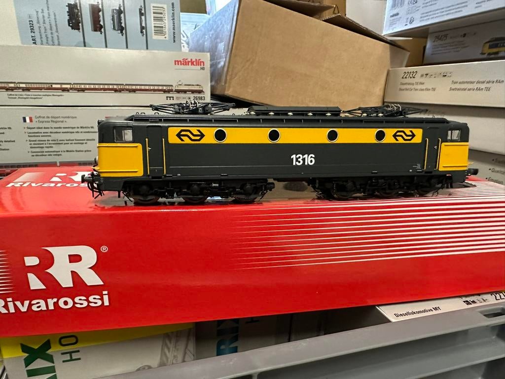 Rivarossi HR2468 NS 1316 AC wisselstroom digitaal sound, Hobby en Vrije tijd, Modeltreinen | H0, Zo goed als nieuw, Locomotief