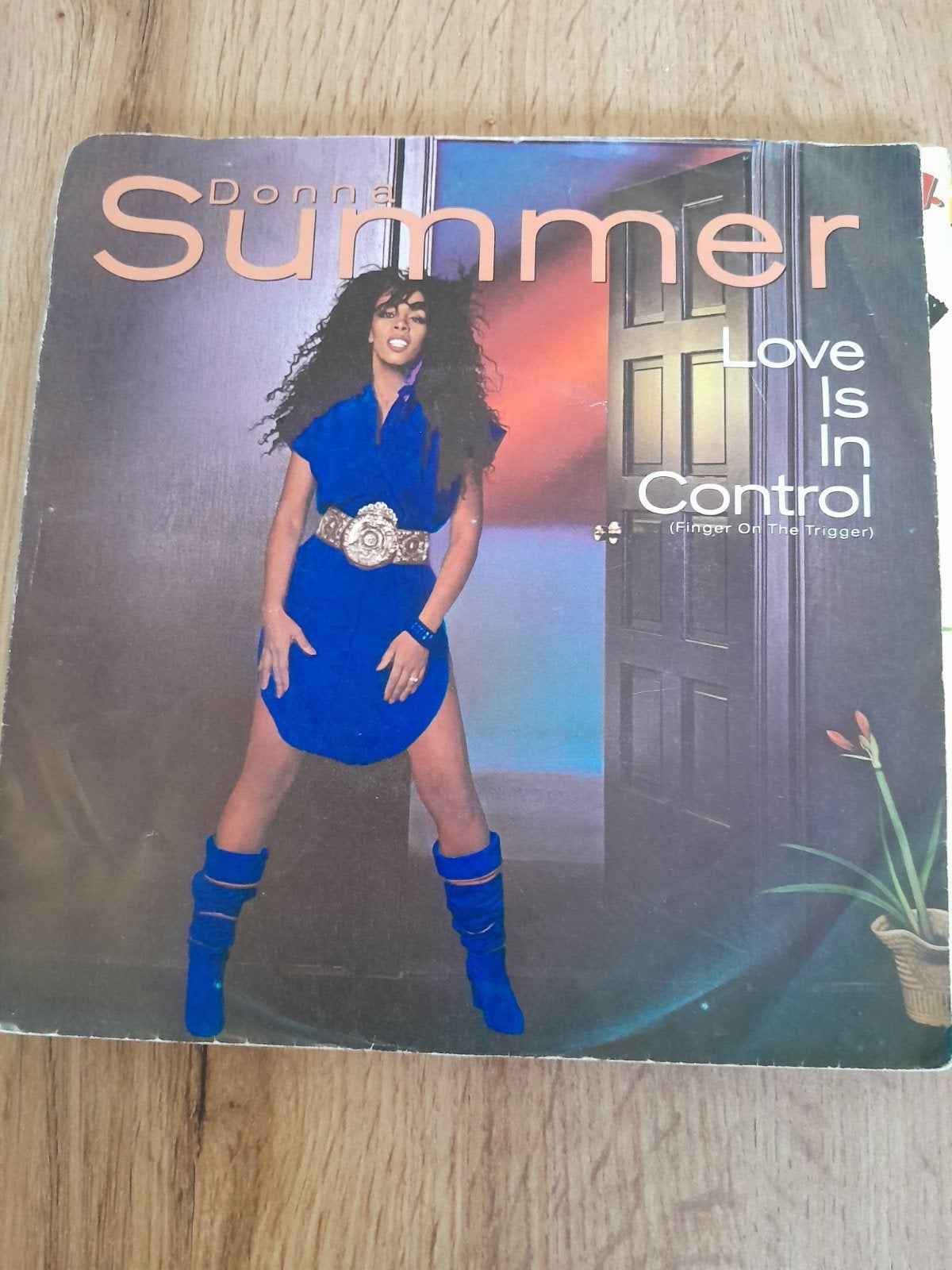 Donna summer 7inch love is in control, Ophalen of Verzenden, Zo goed als nieuw, Pop