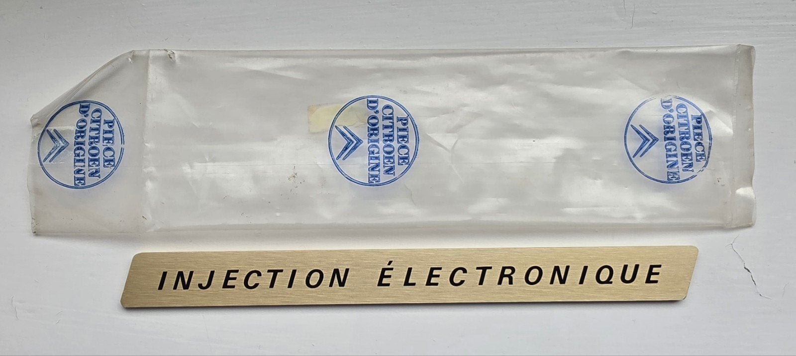 Citroën DS 21 23 NOS embleem injectie, Ophalen of Verzenden, Nieuw, Citroën