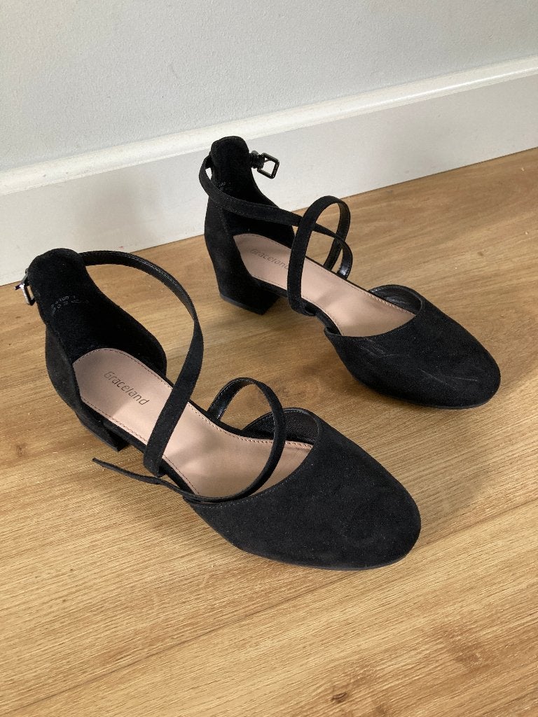 gala schoenen 36, Kleding | Dames, Schoenen, Pumps, Zwart, Ophalen of Verzenden, Zo goed als nieuw