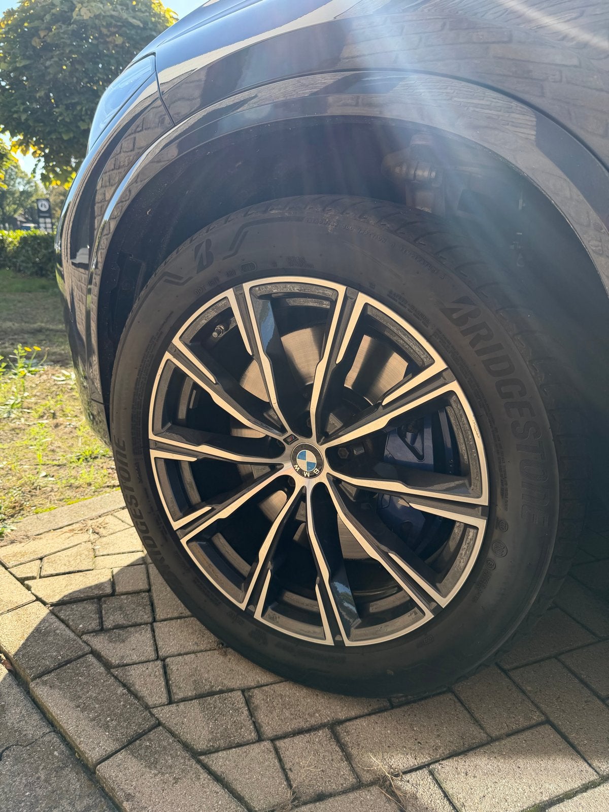 BMW 20 inch velgen met Bridgestone zomerbanden, Auto-onderdelen, Ophalen, Gebruikt, 275 mm, Banden en Velgen