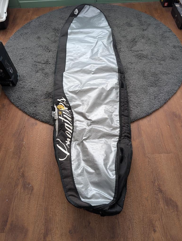 Surftas van het merk Creatures (2,40m lang), Watersport en Boten, Ophalen of Verzenden, Zo goed als nieuw, Longboard, Met draagtas