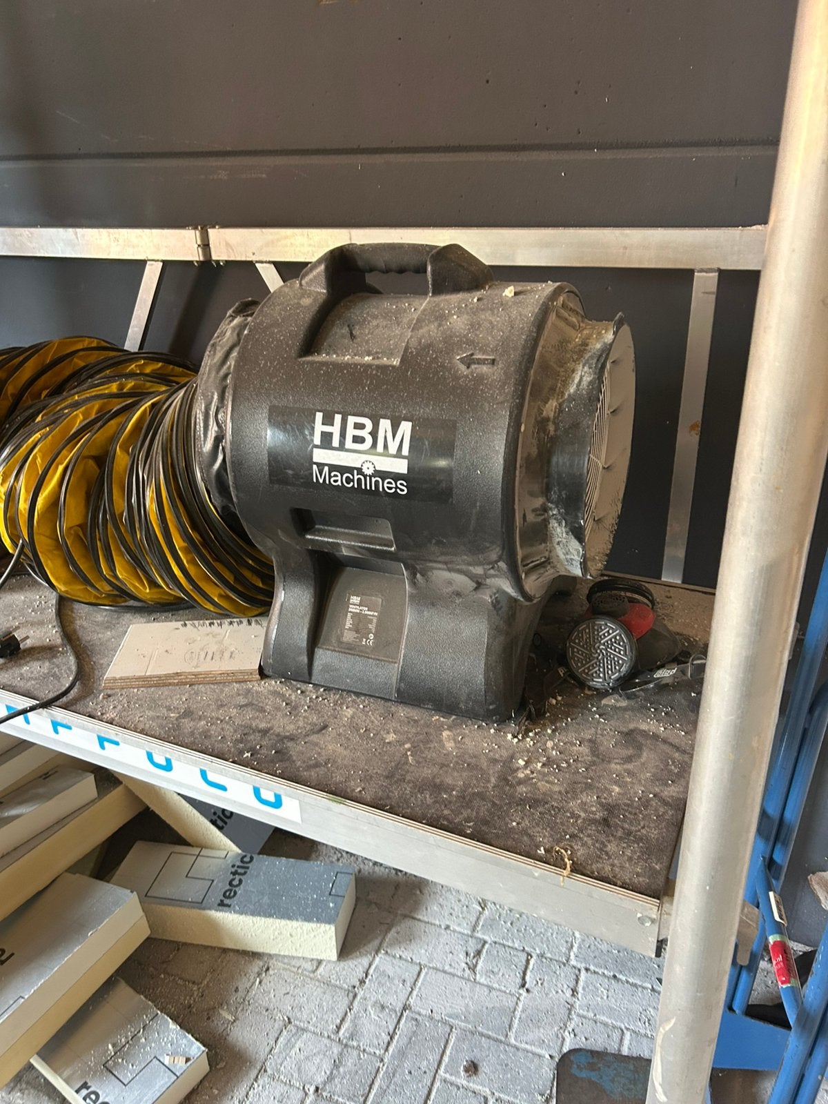 Hbm ventilator met afzuigslang, Ophalen of Verzenden, Zo goed als nieuw