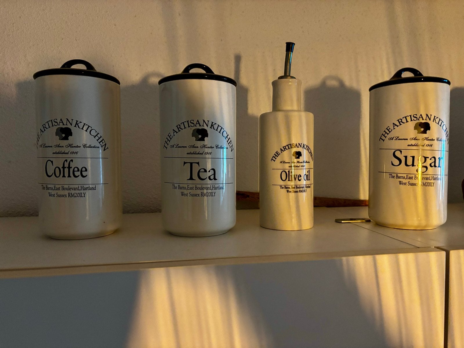 The Artisan Kitchen voorraadpotten en olijfolie fles, Huis en Inrichting, Gebruikt, Voorraadpot, Steen/keramiek, Overige merken