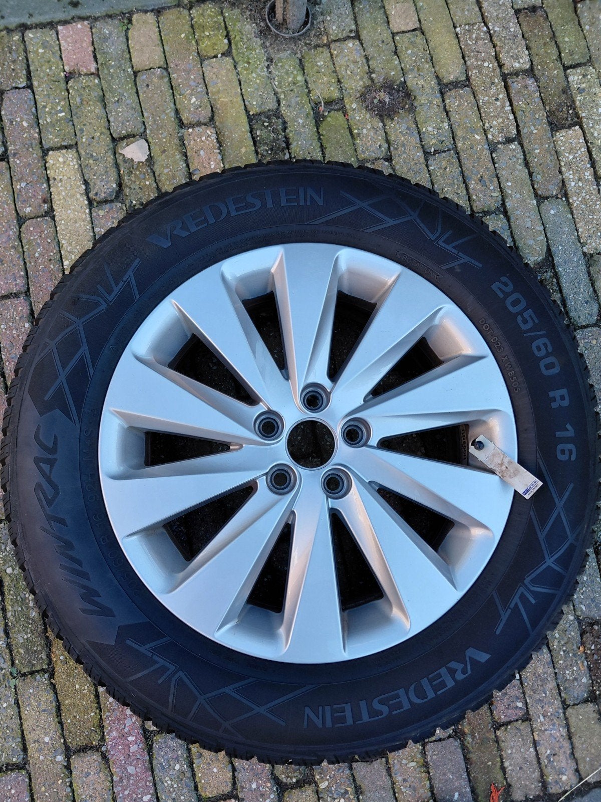 Lichtmetalen velgen met Vredestein winterbanden, Ophalen, Gebruikt, 16 inch, Banden en Velgen