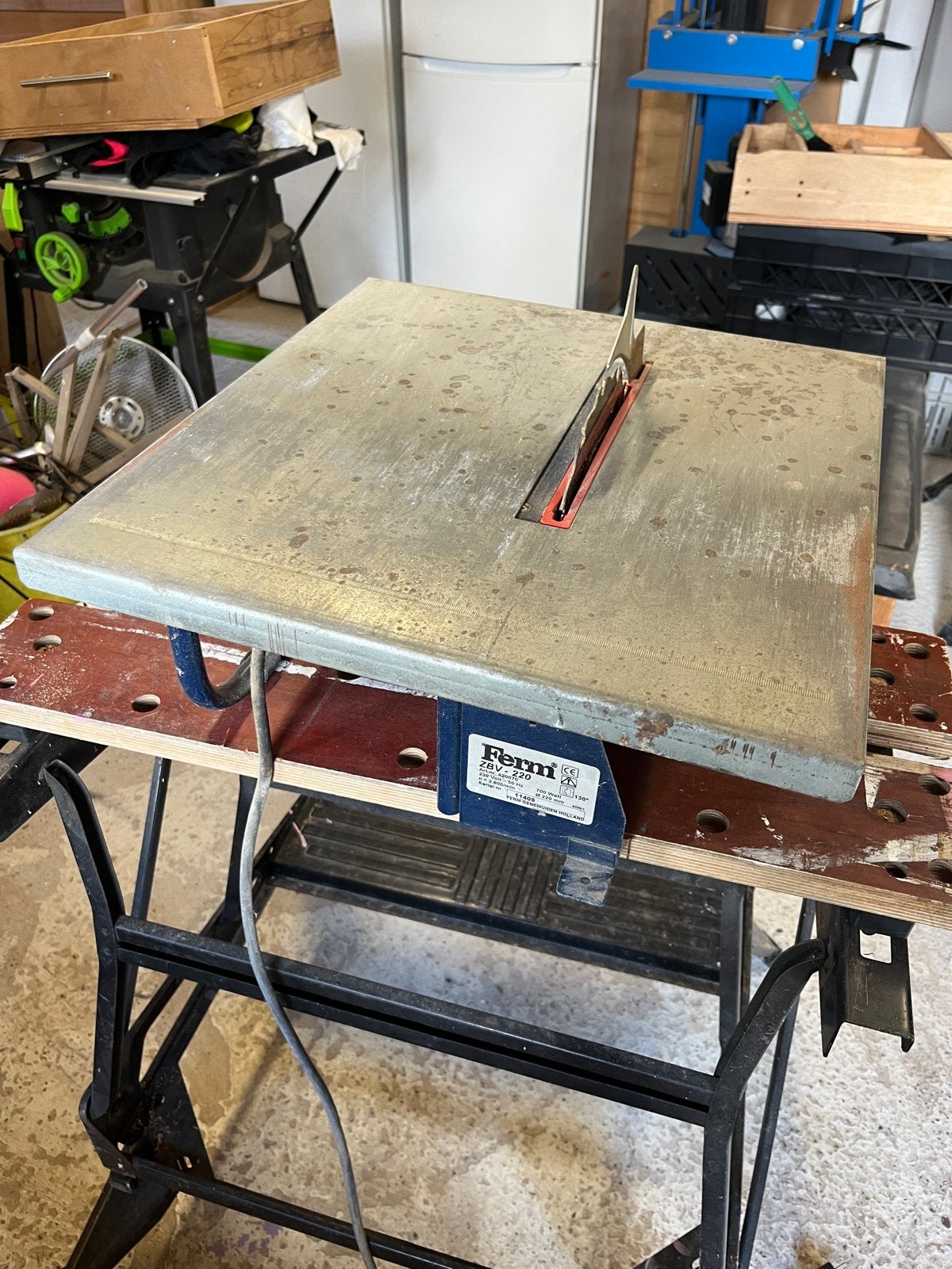 Ferm Zaagtafel ZBV-220, Gebruikt, Cirkelzaag, 600 tot 1200 watt, Ophalen of Verzenden