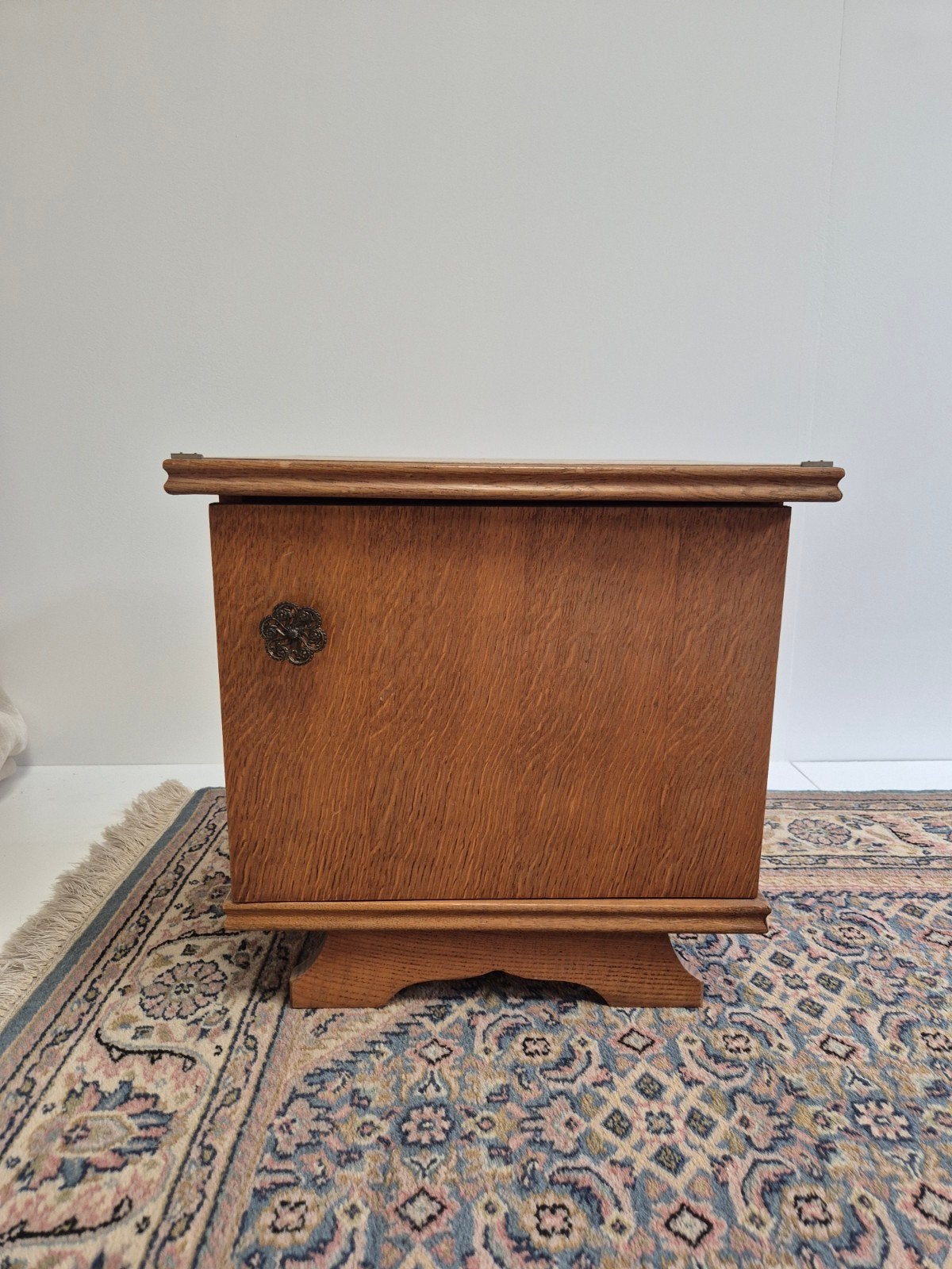 Vintage nachtkastje, Ophalen, Minder dan 45 cm