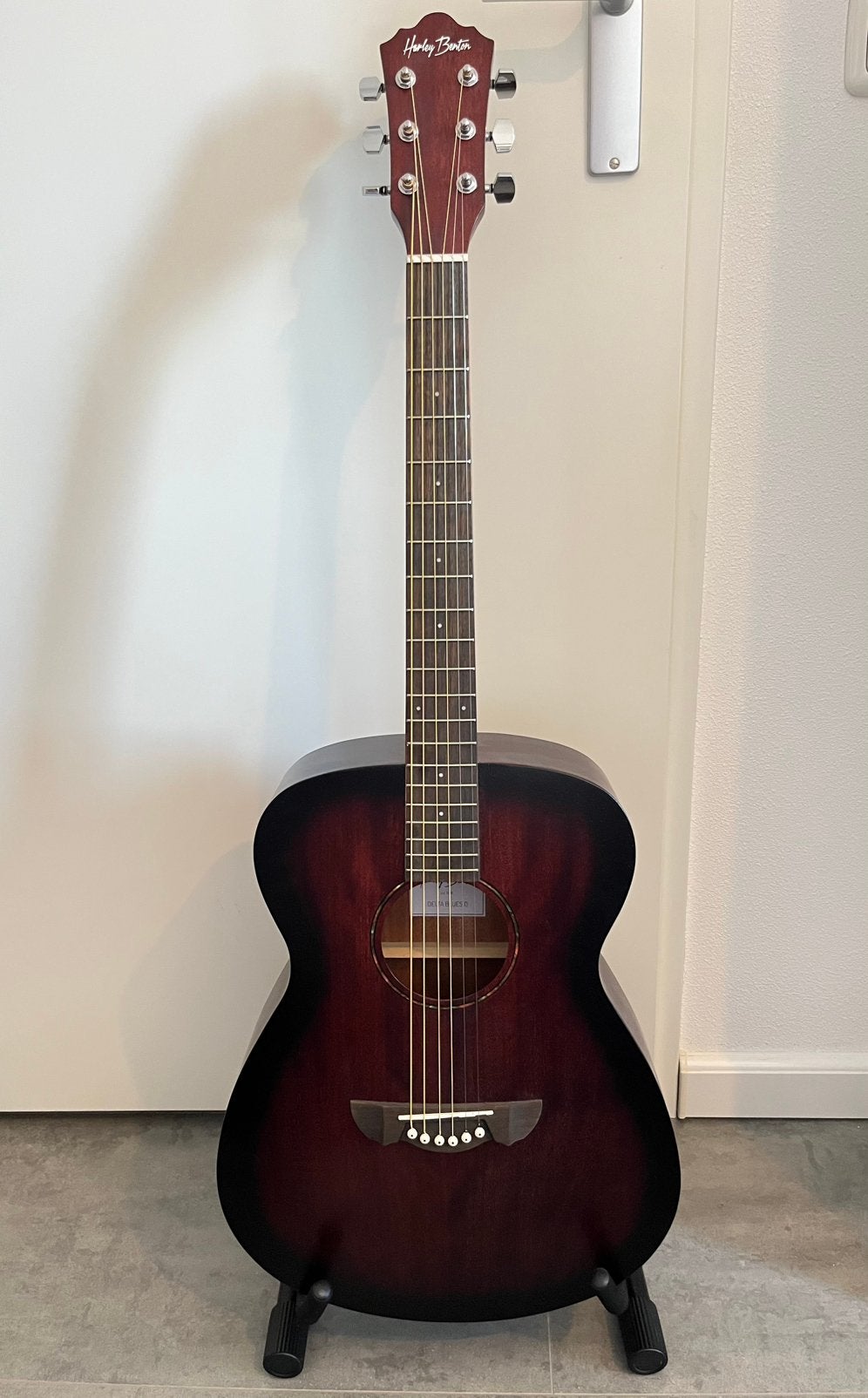 Harley Benton Delta Blues O Gitaar, Muziek en Instrumenten, Snaarinstrumenten | Gitaren | Akoestisch, Ophalen, Zo goed als nieuw