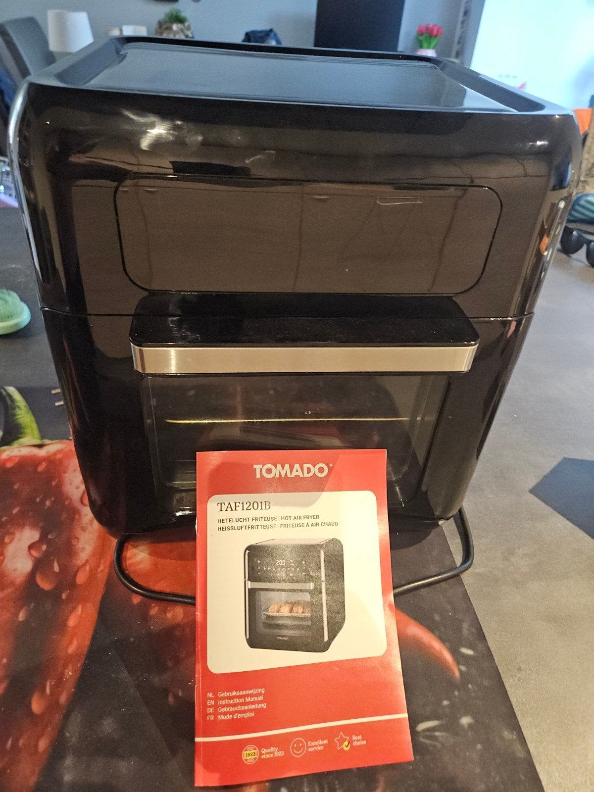 Tomado TAF1201B Heteluchtfriteuse - Zo goed als nieuw, Ophalen, Zo goed als nieuw, Airfryer