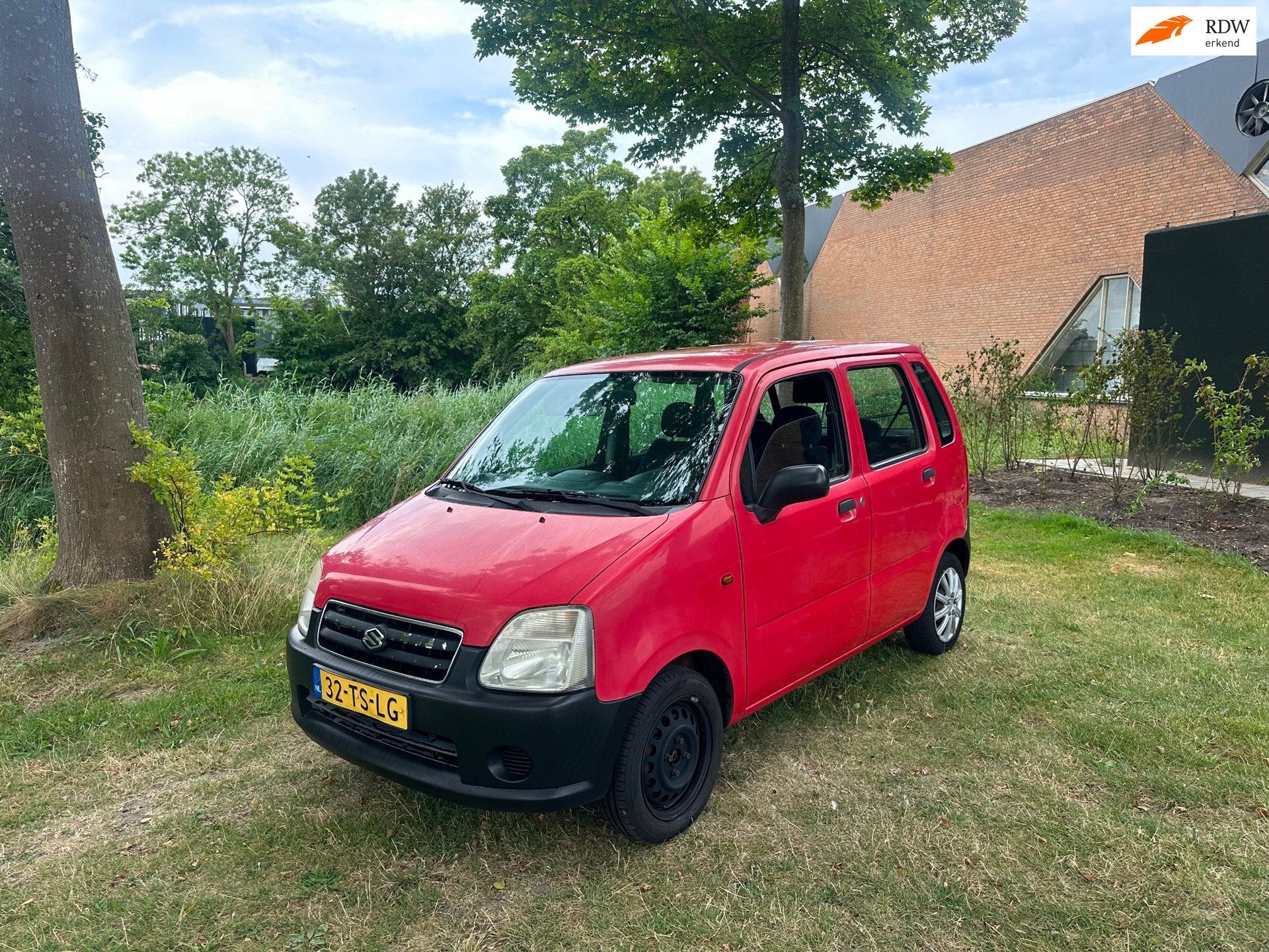 Suzuki Wagon R+ 1.0 Base, Voorwielaandrijving, Gebruikt, 31 €/maand, Origineel Nederlands