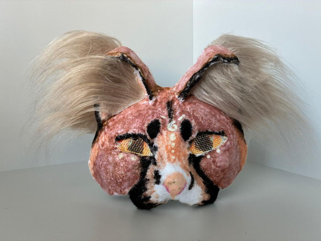 Handgemaakt Caracal Therian masker, Hobby en Vrije tijd, Kostuums, Theaterbenodigdheden en LARP, Zo goed als nieuw, Accessoires