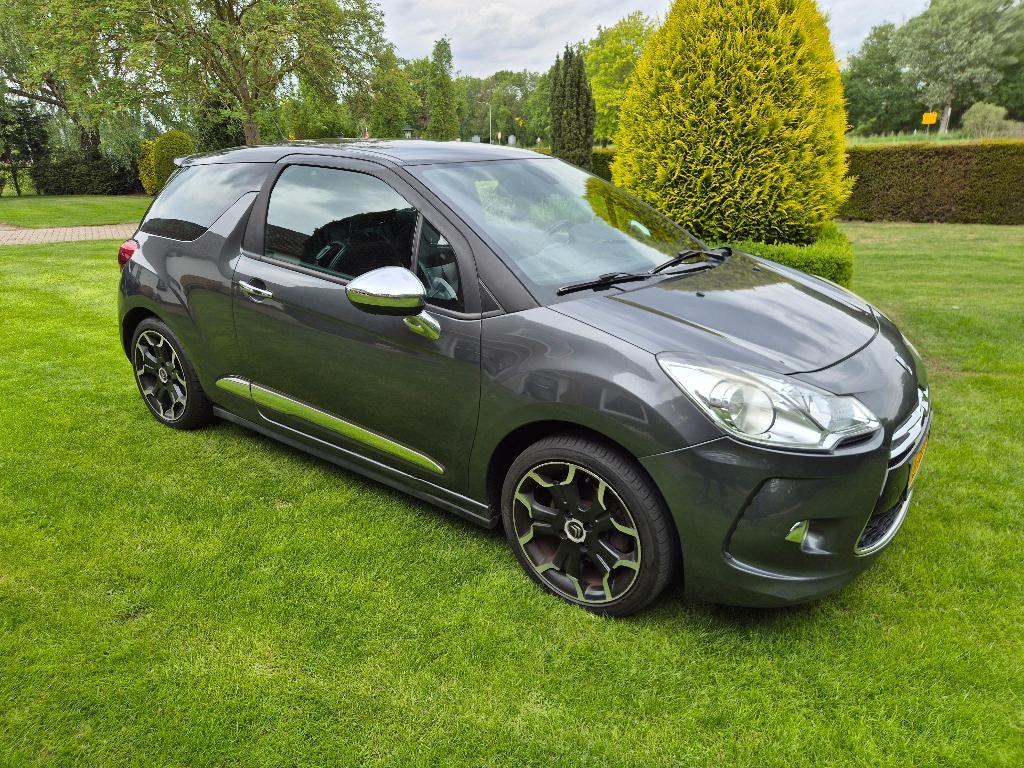 Citroën DS3 1.6 THP 2012 airco lederen bekleding nieuwe apk, Voorwielaandrijving, Zwart, 49 €/maand, Leder