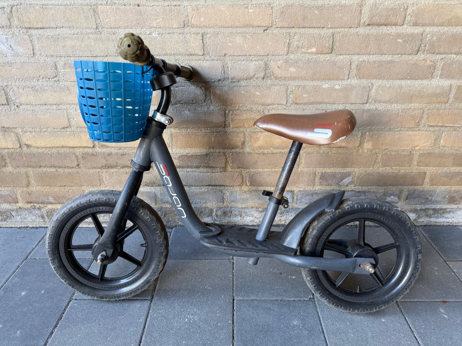 Loopfiets met mandje, Kinderen en Baby's, Ophalen, Gebruikt, Loopfiets