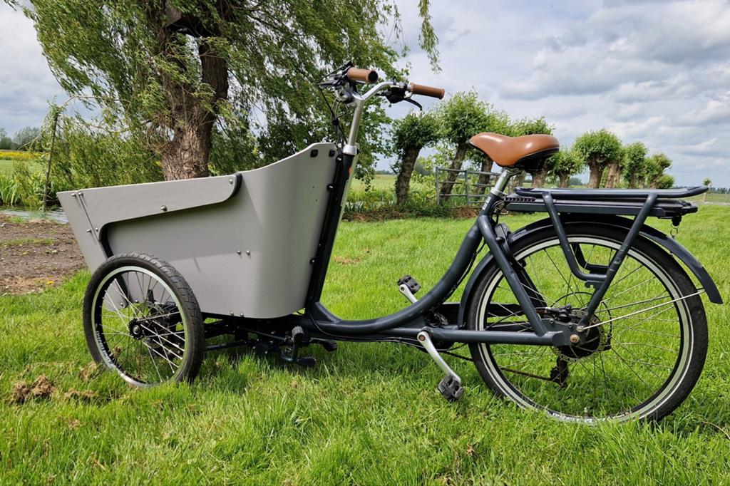 Electrische Babboe Carve E bakfiets, Overige merken, 4 kinderen of meer, Gebruikt, Ophalen of Verzenden