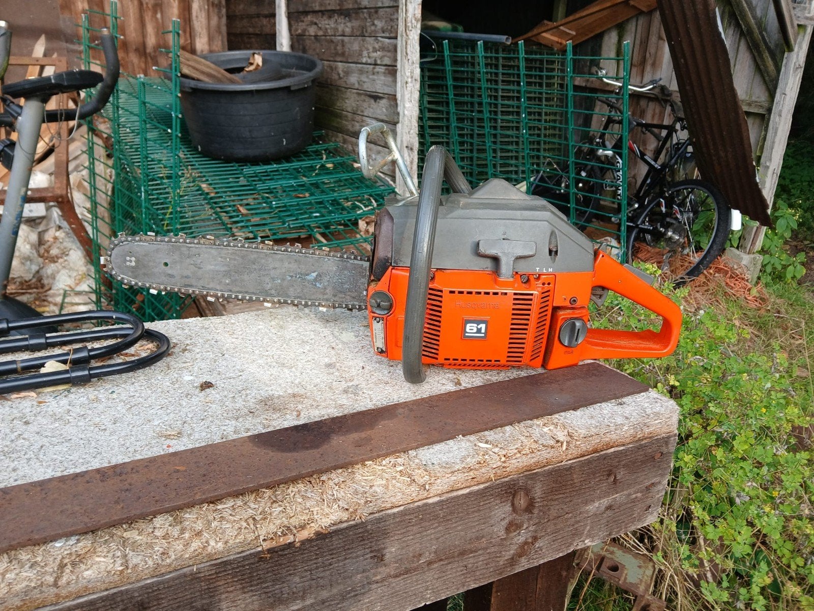 Husqvarna 61 Kettingzaag - Krachtige en Betrouwbare Zaag, Gebruikt, 70 mm of meer, Kettingzaag, Ophalen of Verzenden