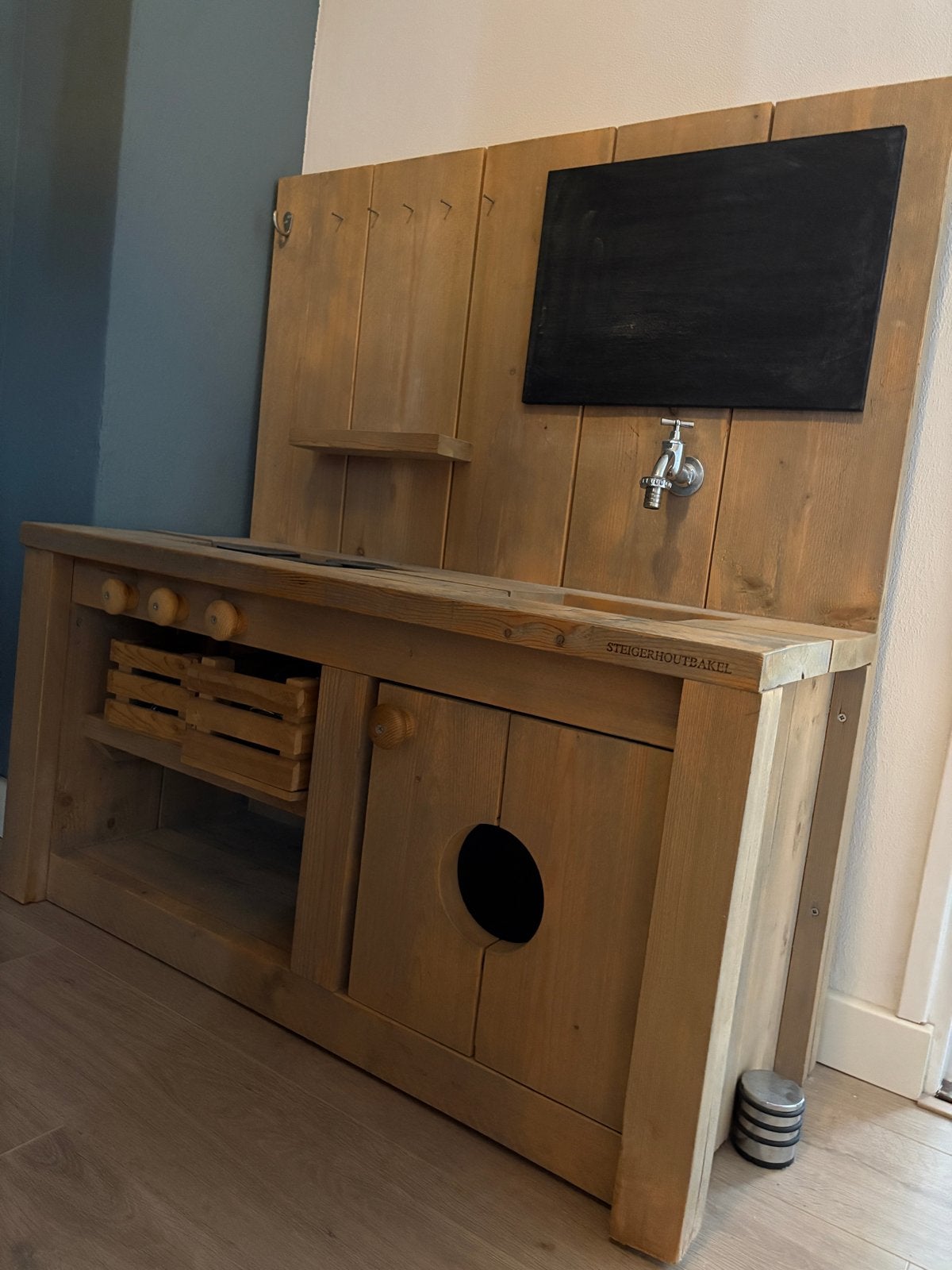 Steigerhouten Speelkeuken met Kraan en Krijtbord, Ophalen, Gebruikt, Hout, Speelkeuken