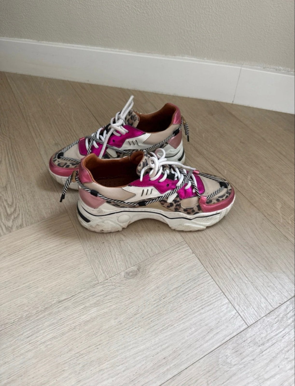 DWRS Sneakers maat 39, Ophalen of Verzenden, Roze, Sneakers of Gympen, Zo goed als nieuw
