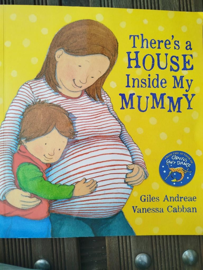 There's a House Inside My Mummy - Kinderboek, Ophalen of Verzenden, Zo goed als nieuw, Zwangerschap en Bevalling, Giles Andreae, Vanessa Cabban