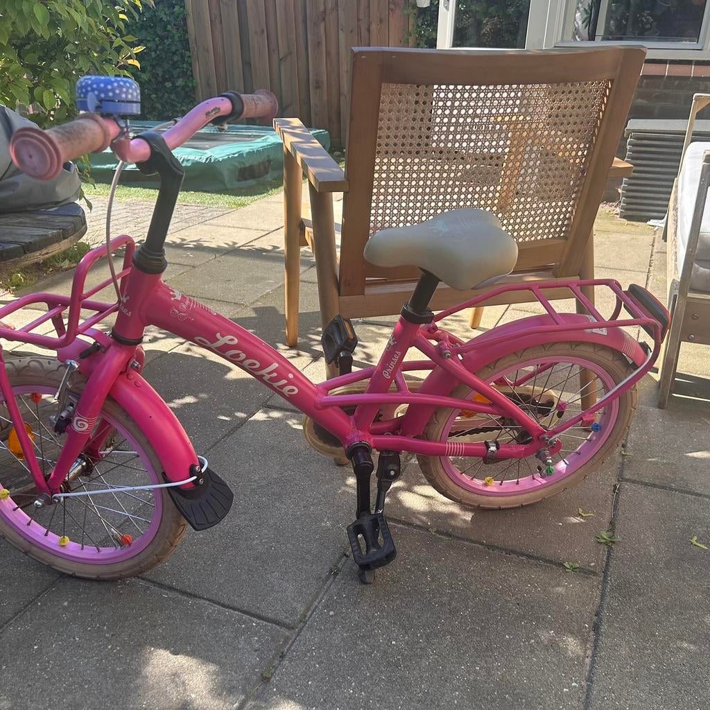 Loekie meisjes fiets 16 inch, Fietsen en Brommers, Fietsen | Meisjes, Ophalen, Terugtraprem, Gebruikt, Handrem