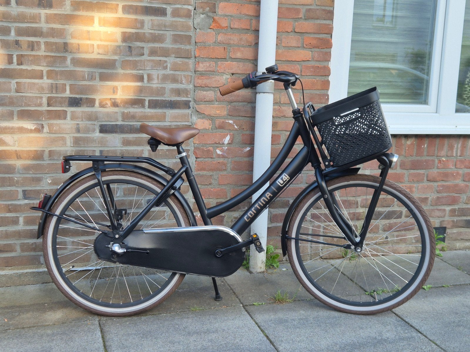 Cortina U4 Transport Meisjesfiets N3 24 inch Matzwart, Fietsen en Brommers, Fietsen | Meisjes, Ophalen, Zo goed als nieuw, 24 inch