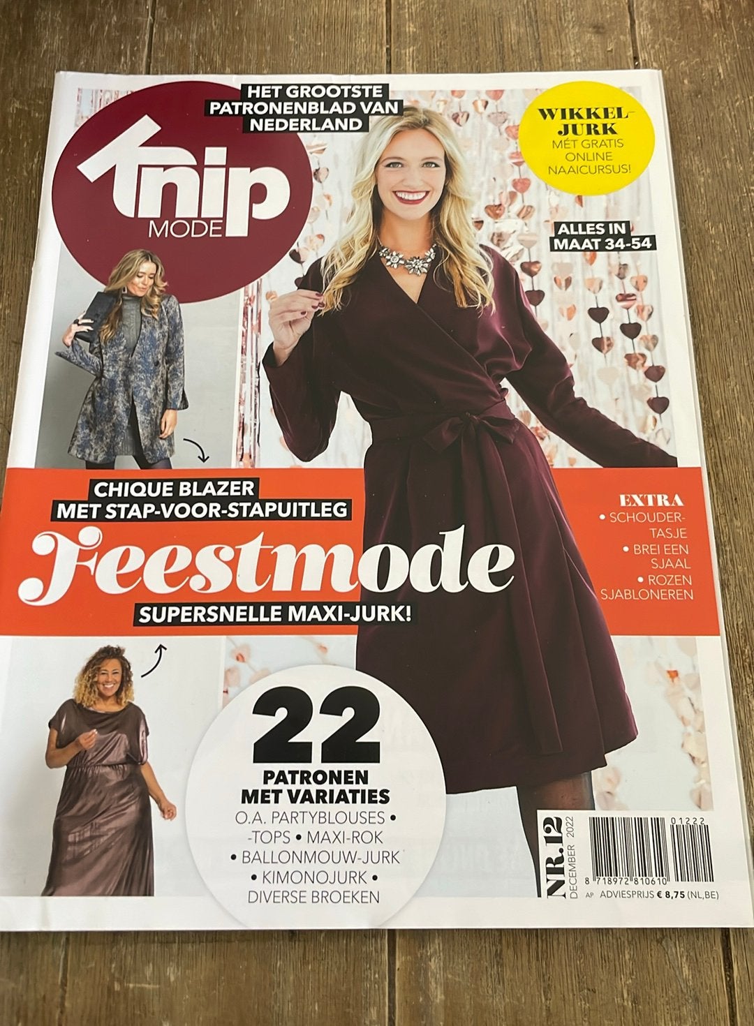 Knip mode december 2022, Hobby en Vrije tijd, Kledingpatronen, Ophalen of Verzenden, Zo goed als nieuw, Vrouw, Knipmode