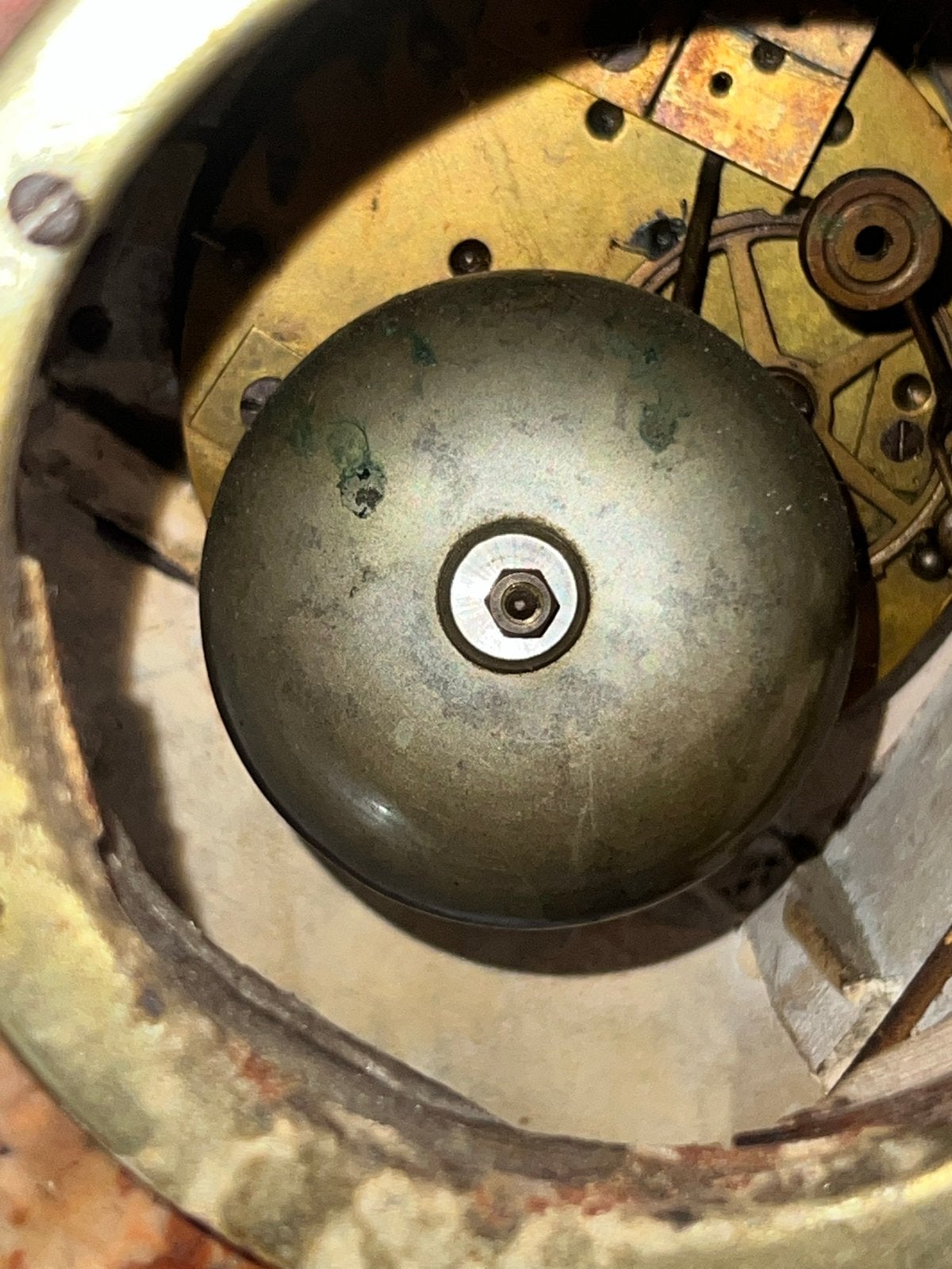 Antieke marmeren pendule met bronzen beeld, Ophalen