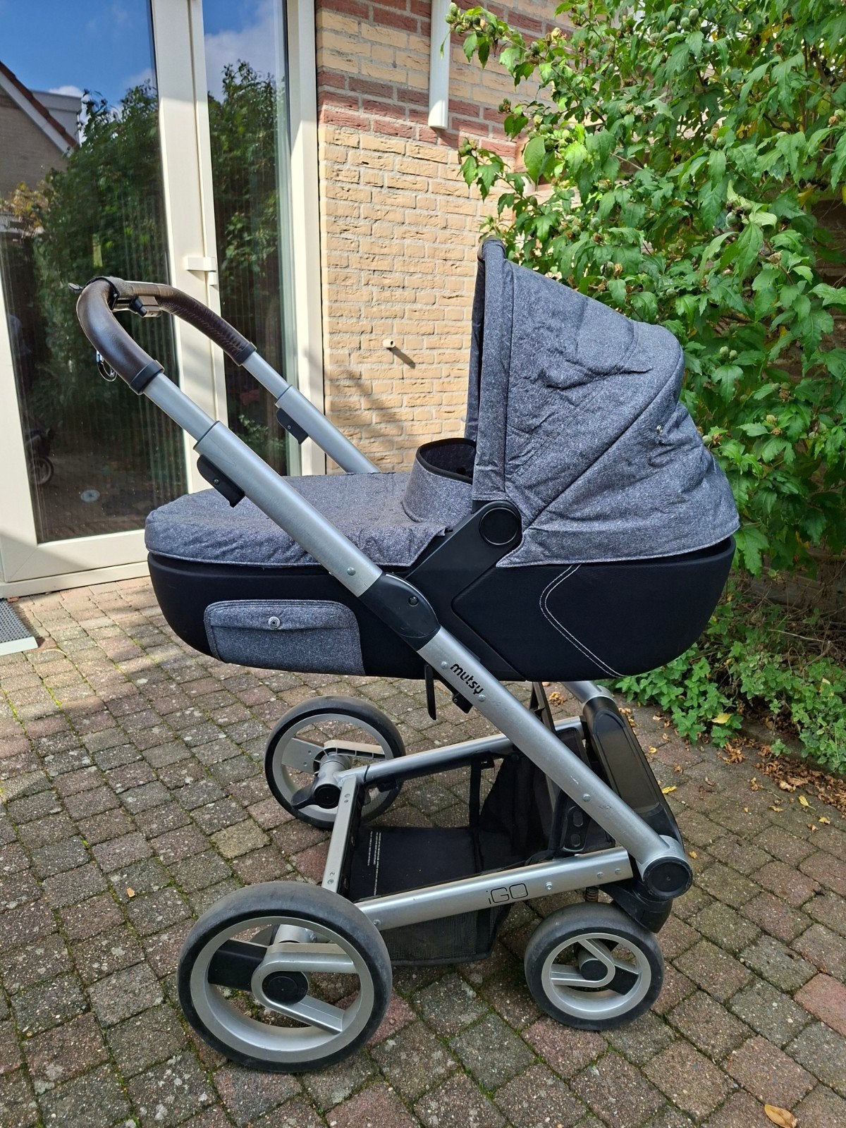 Mutsy Igo kinderwagen - compleet en in goede staat, Ophalen, Zo goed als nieuw, Combiwagen, Mutsy