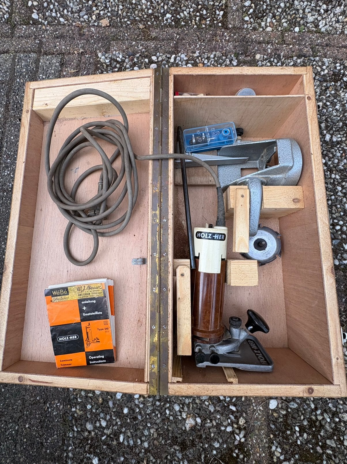 Holz-Her / WeBe kantenfrees, Ophalen, Gebruikt, Elektrisch