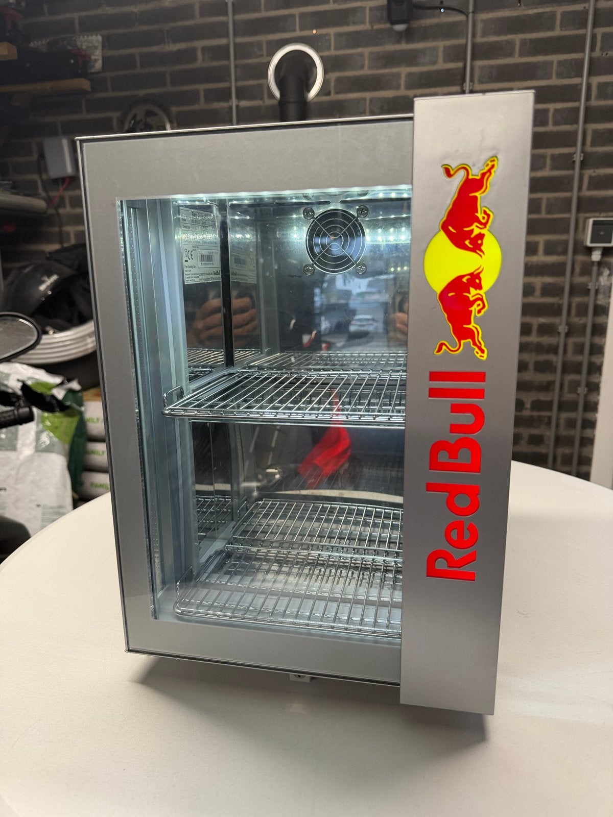 Red Bull Baby Cooler, Ophalen, Zonder vriesvak, Energieklasse A of zuiniger, Minder dan 45 cm
