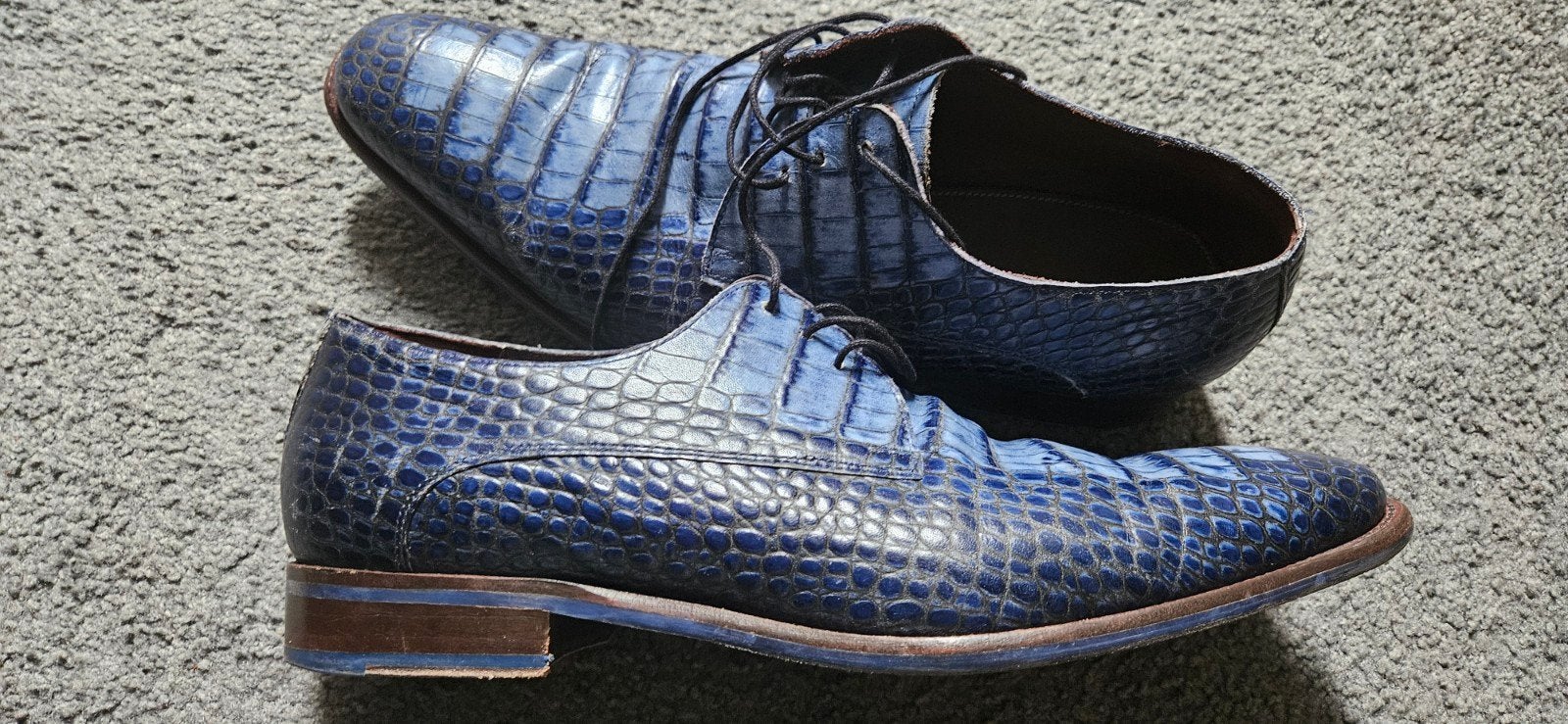 Floris van Bommel herenschoenen mt 9 43 44

Mooie, nette, ap, Kleding | Heren, Ophalen of Verzenden, Zo goed als nieuw, Blauw