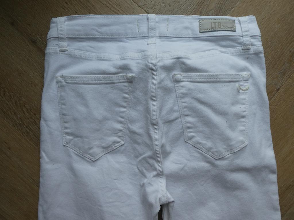 Mooie witte LTB Amy High Rise Skinny broek maat 29, Wit, Ophalen of Verzenden, Zo goed als nieuw, LTB