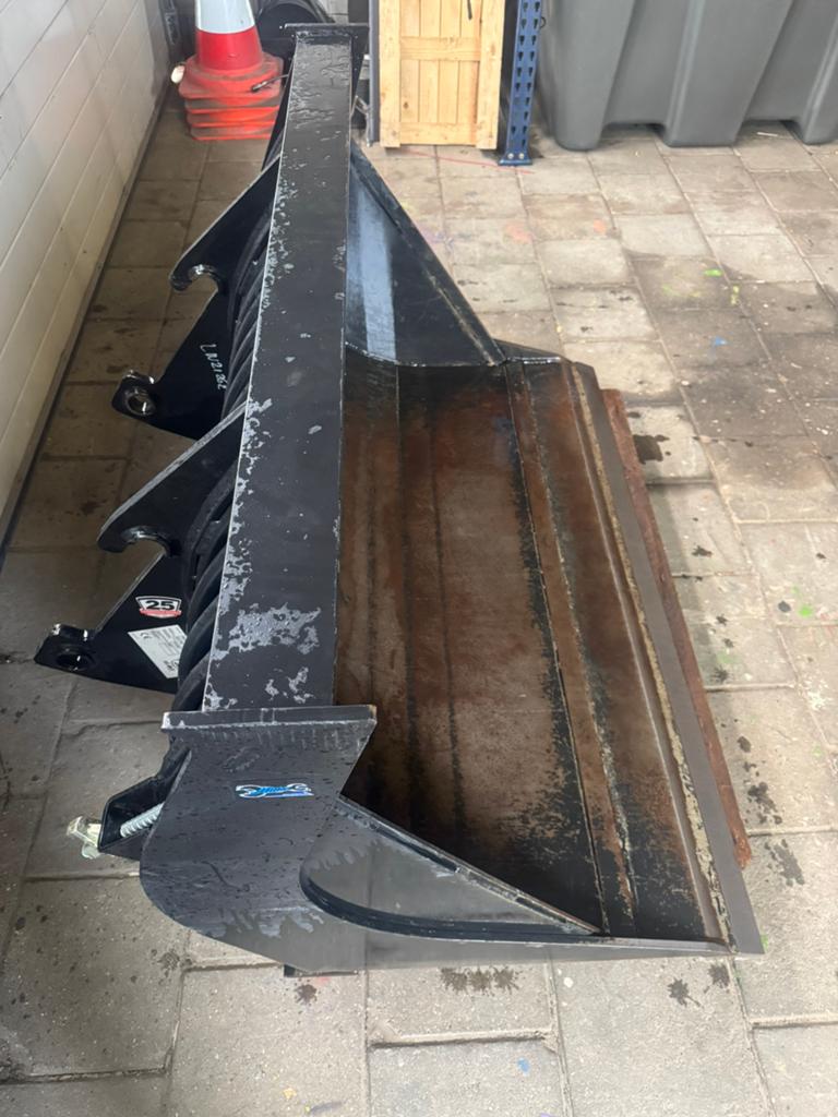 Giant loader puinbak + inlegvel 140cm breed, Ophalen, Grondbewerking
