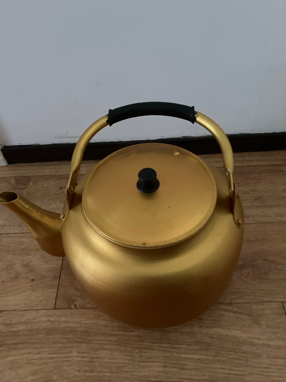 Gouden theepot/fluitketel - Gebruikt, Theepot/fluitketel, Gebruikt, Goud, Ophalen of Verzenden