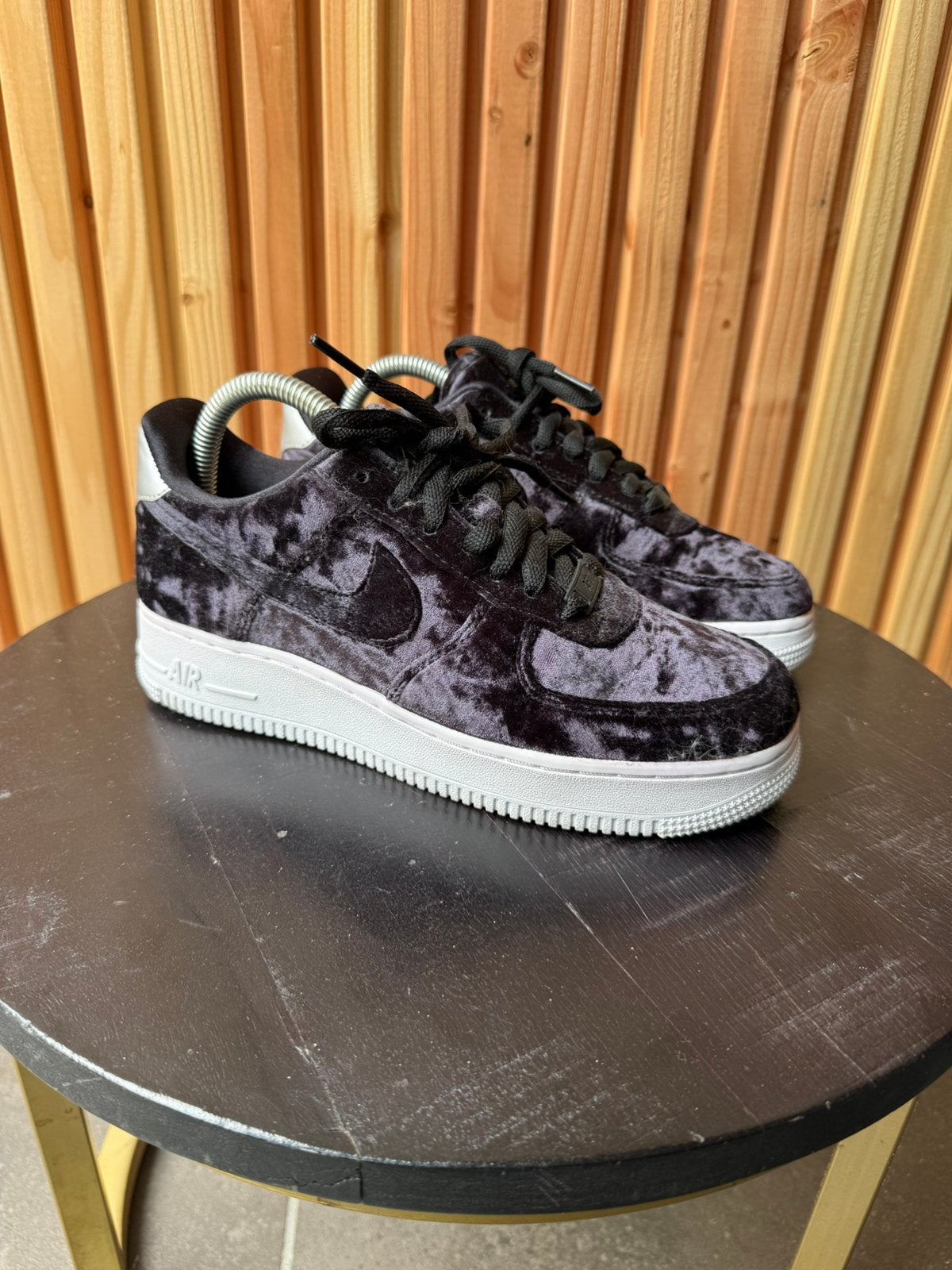 Nike air force 1 velvet 38.5, Ophalen of Verzenden, Zo goed als nieuw, Wit, Sneakers of Gympen