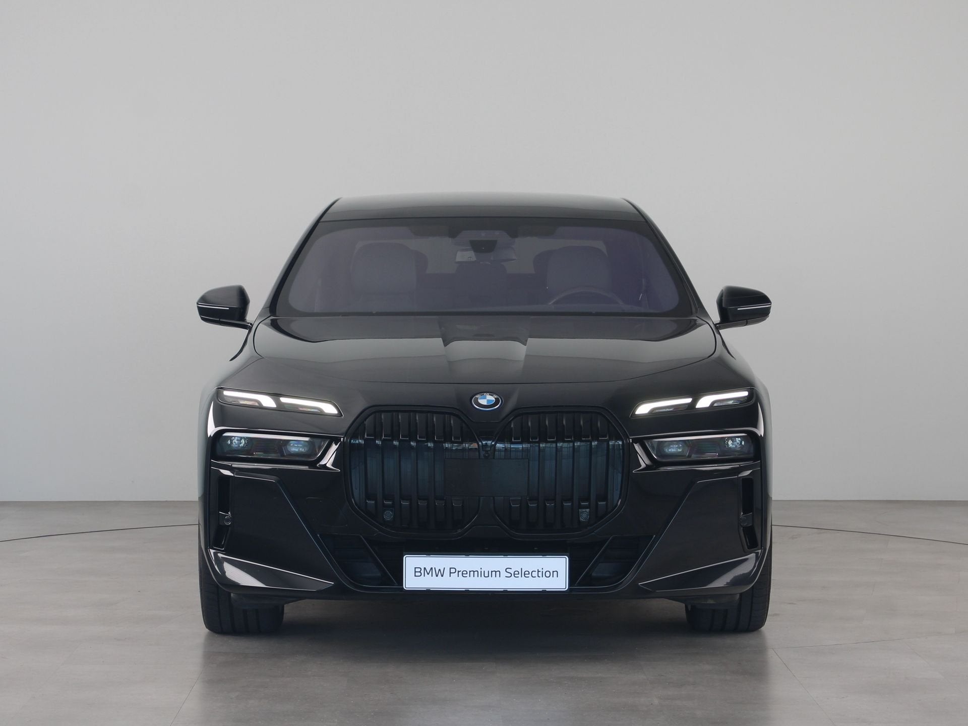 BMW i7 xDrive60 106 kWh (bj 2023, automaat), Auto's, Gebruikt, Zwart, 137 €/maand, Zwart