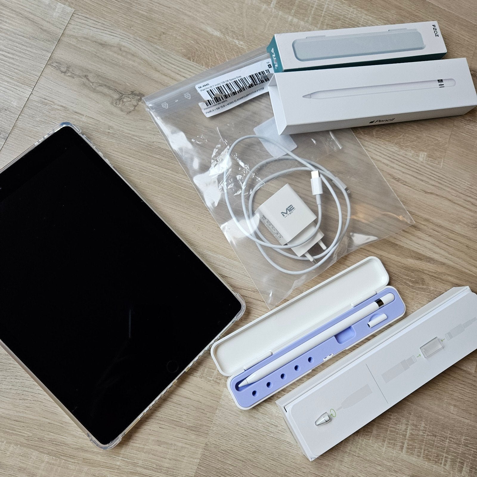 Ipad PRO 9.7" + Apple Pencil + lader / 128GB Space Grey ZGAN, Computers en Software, Apple iPads, Apple iPad, 11 inch, Ophalen of Verzenden