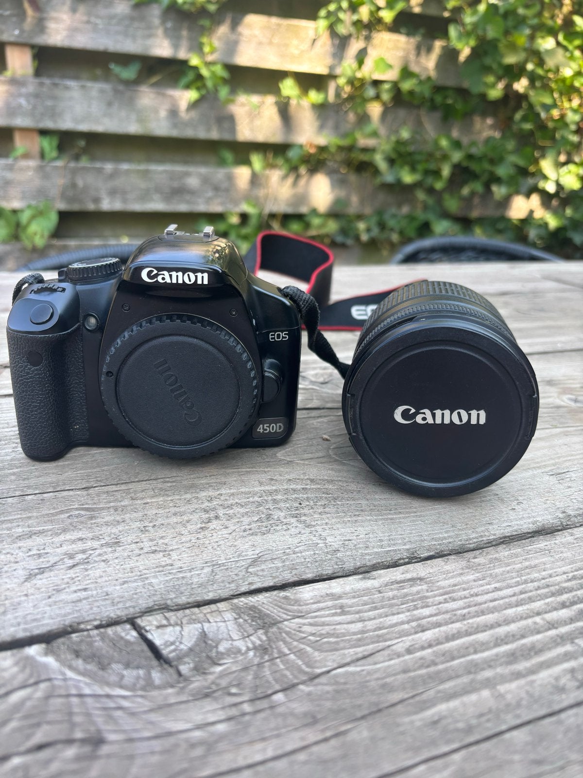 Canon EOS 450D met EFS 18-200mm lens, Gebruikt, Spiegelreflex, Canon, Ophalen of Verzenden