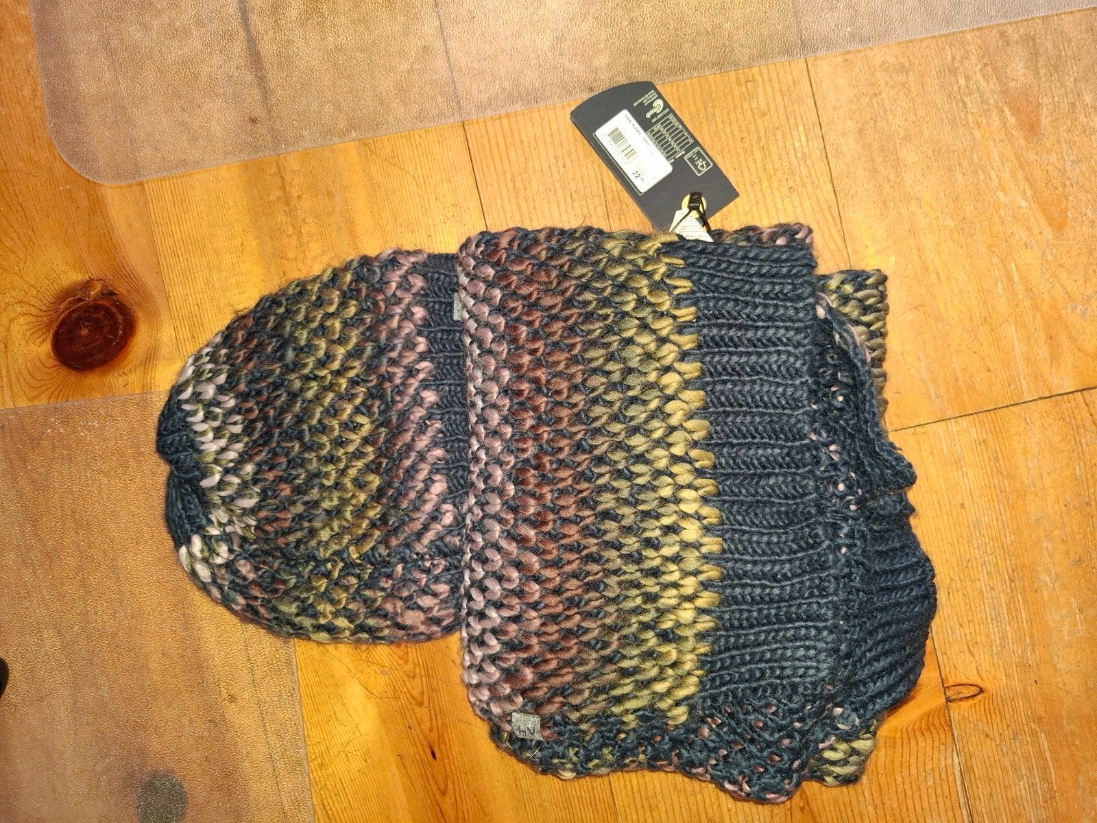 Shawl en muts set, Ophalen of Verzenden, Nieuw, Maat 46/48 (XL) of groter, Muts