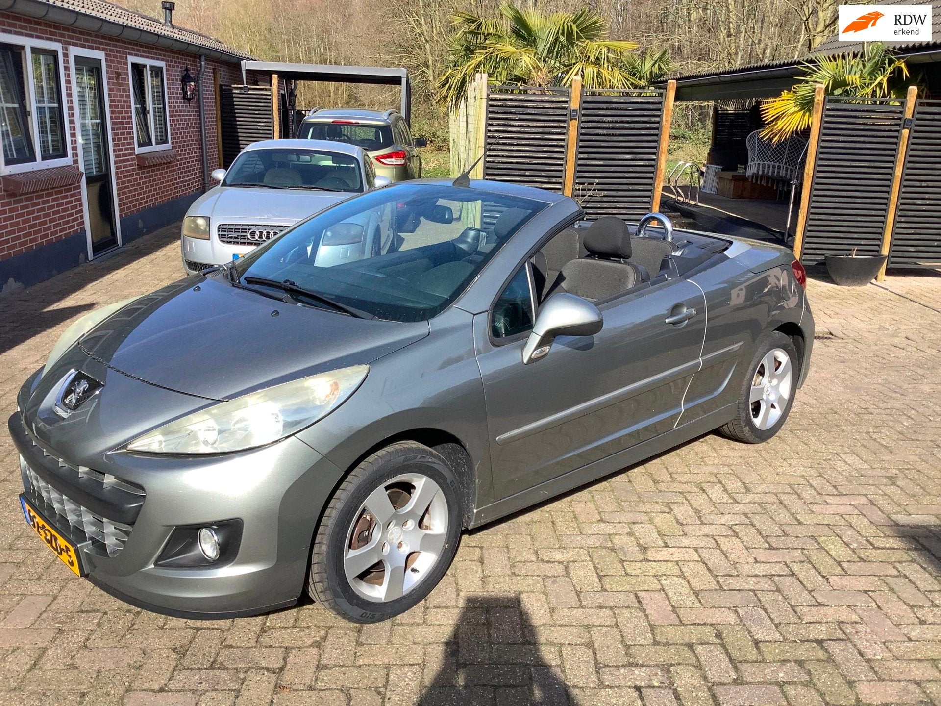 Peugeot 207 CC 1.6 VTi niuwe apk tot 3-2027, Voorwielaandrijving, Euro 5, Gebruikt, 4 cilinders