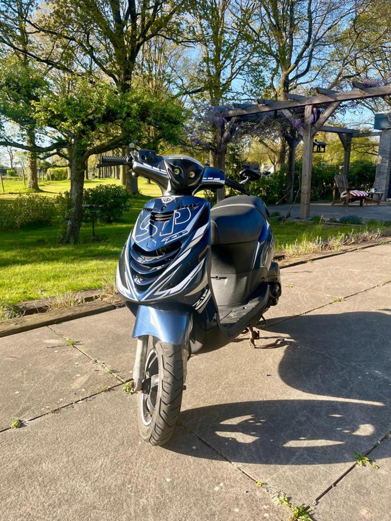 Piaggo zip 80cc mallosie, Ophalen, Zo goed als nieuw